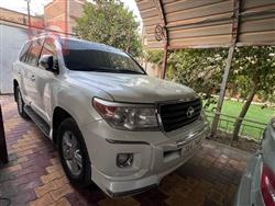 تۆیۆتا لاند کروزەر